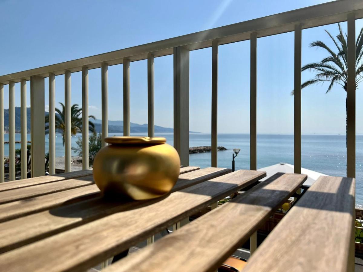 Apartamento Les Rives D Or Roquebrune Cap Martin Exterior foto